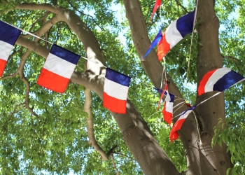 guirlande-drapeaux-france.jpeg
